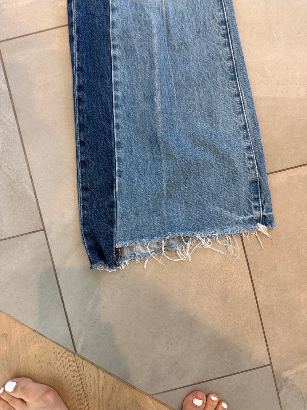MOTHER Two-Tone Blue Wide-Leg Jeans with Dark Side Panels - Picture 8 of 12
